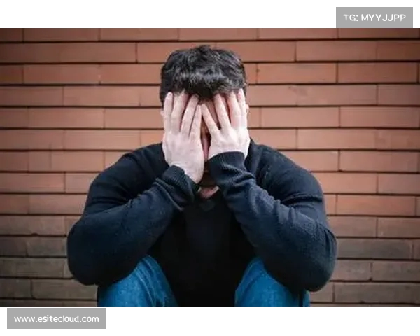 阿尔滕托普谈恰批评落泪:球员承受巨大压力,情绪释放是人之常情 阿尔滕托普谈恰批评落泪:球员承受巨大压力,情绪释放是人之常情